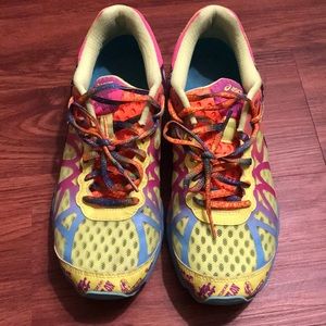 Women’s Neon Running Shoes